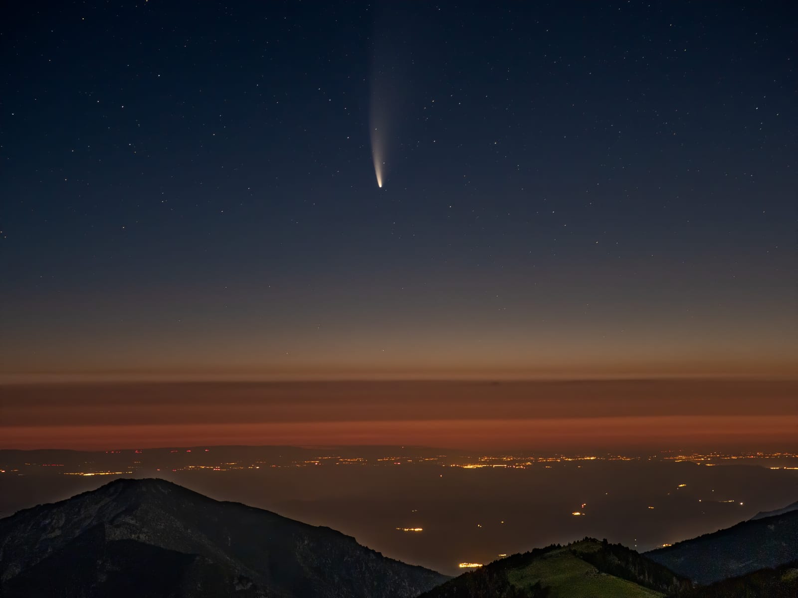 Neowise sobre Vallter, Lluís Amat