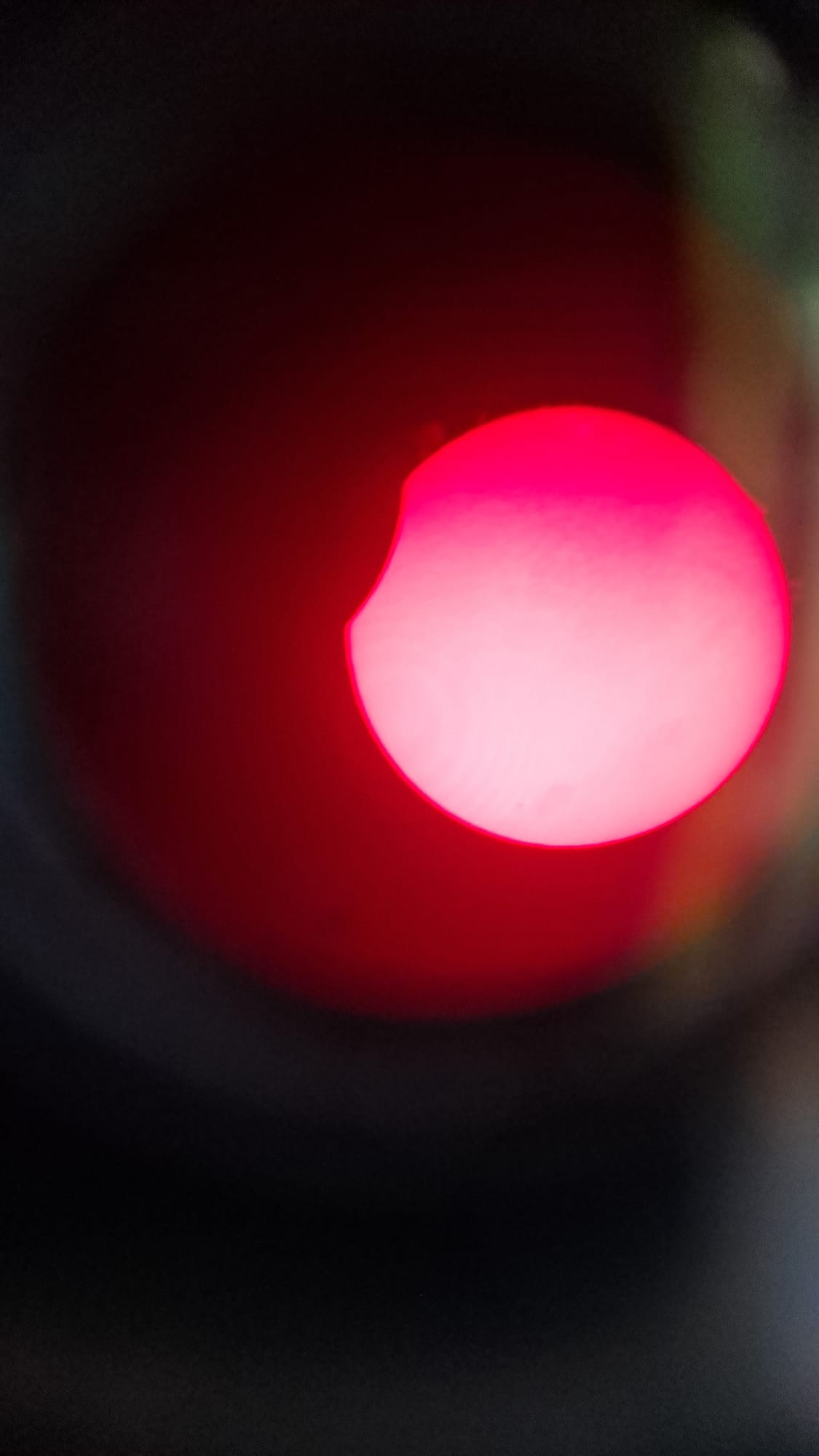 Eclipsi parcial de Sol 25-10-22, Montse Ramos