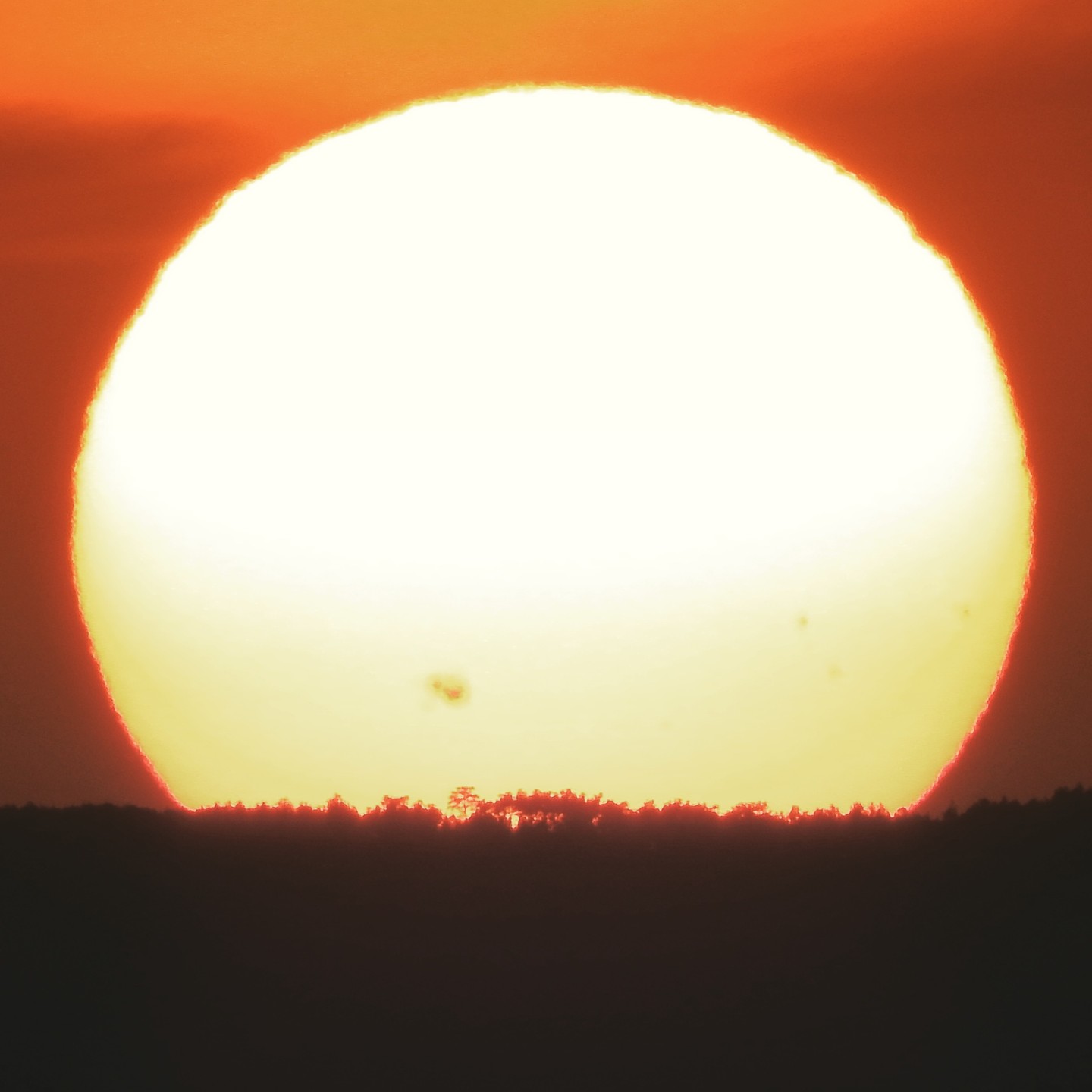 Posta de Sol el 12-07-23, amb la taca solar AR3363, Rafael Balaguer
